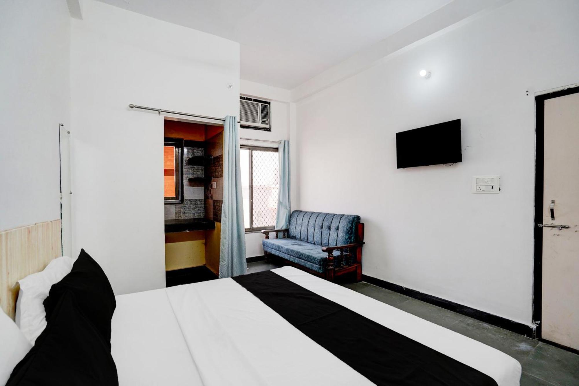 Hotel O Ramdut Palace Guest House Faizābād Extérieur photo
